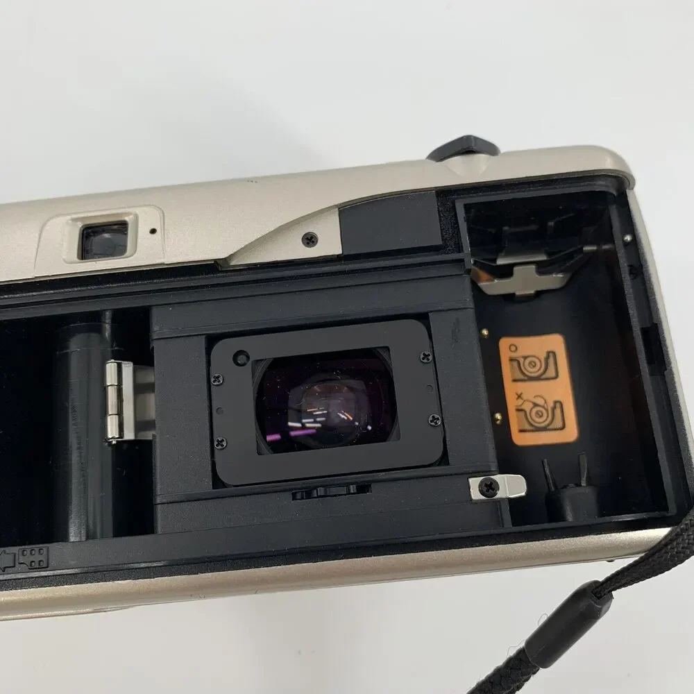 Argus M4000 AF Zoom Auto Flash 35mm Film Camera 35-70mm Auto Focus Light Gold